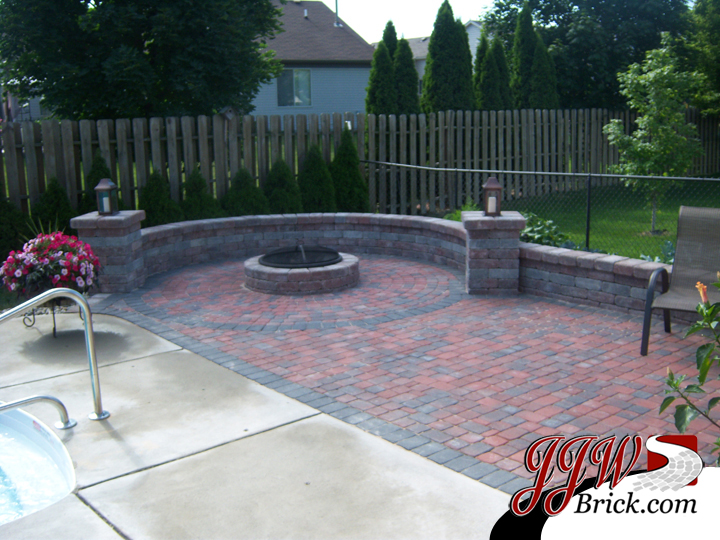 Brick-Patio-Fire-Pit-Macomb-MI